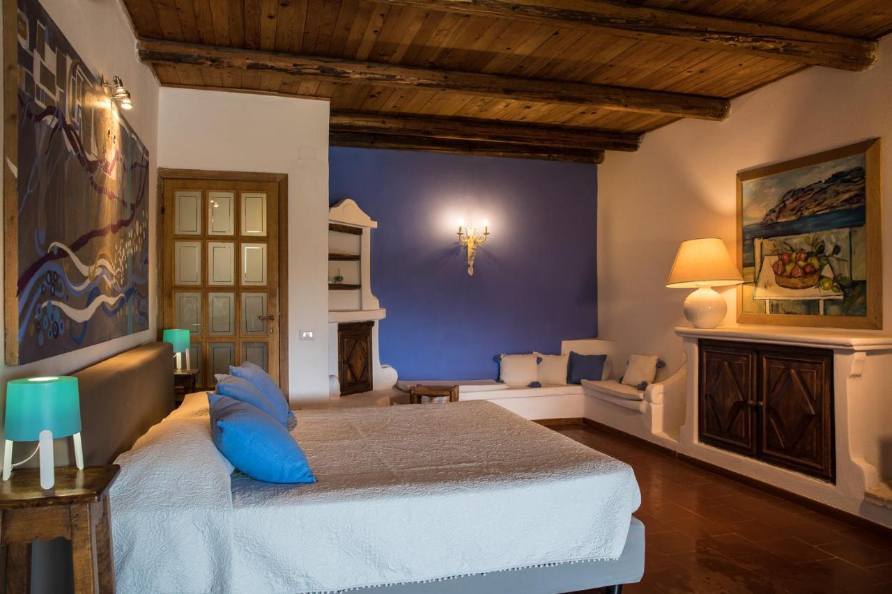 Palmasera Charming Suites Cala Gonone Esterno foto